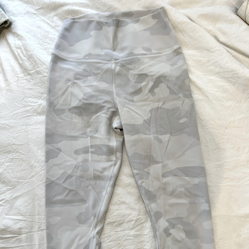 ALO Yoga High Waist Camo Vapor Legging